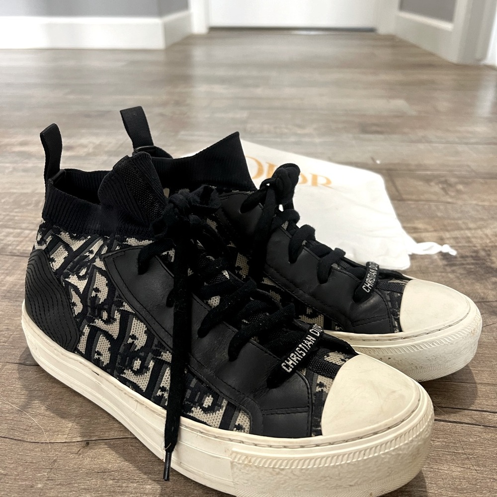 Dior Walk'n'Dior Sneaker size 38